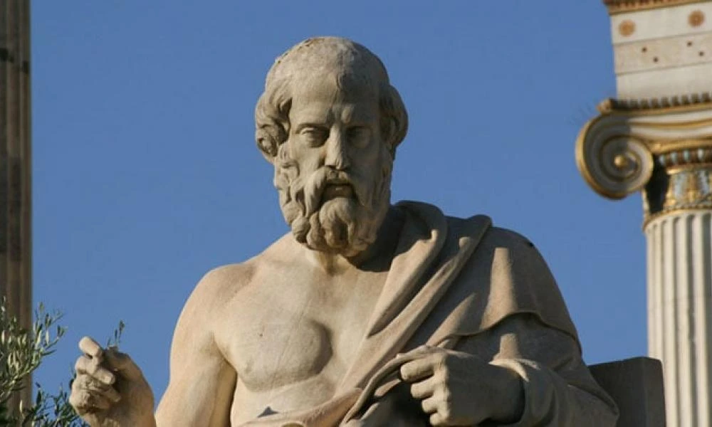 Γιατί ο Πλάτωνας ήταν ο αγαπημένος φιλόσοφος των ναζί